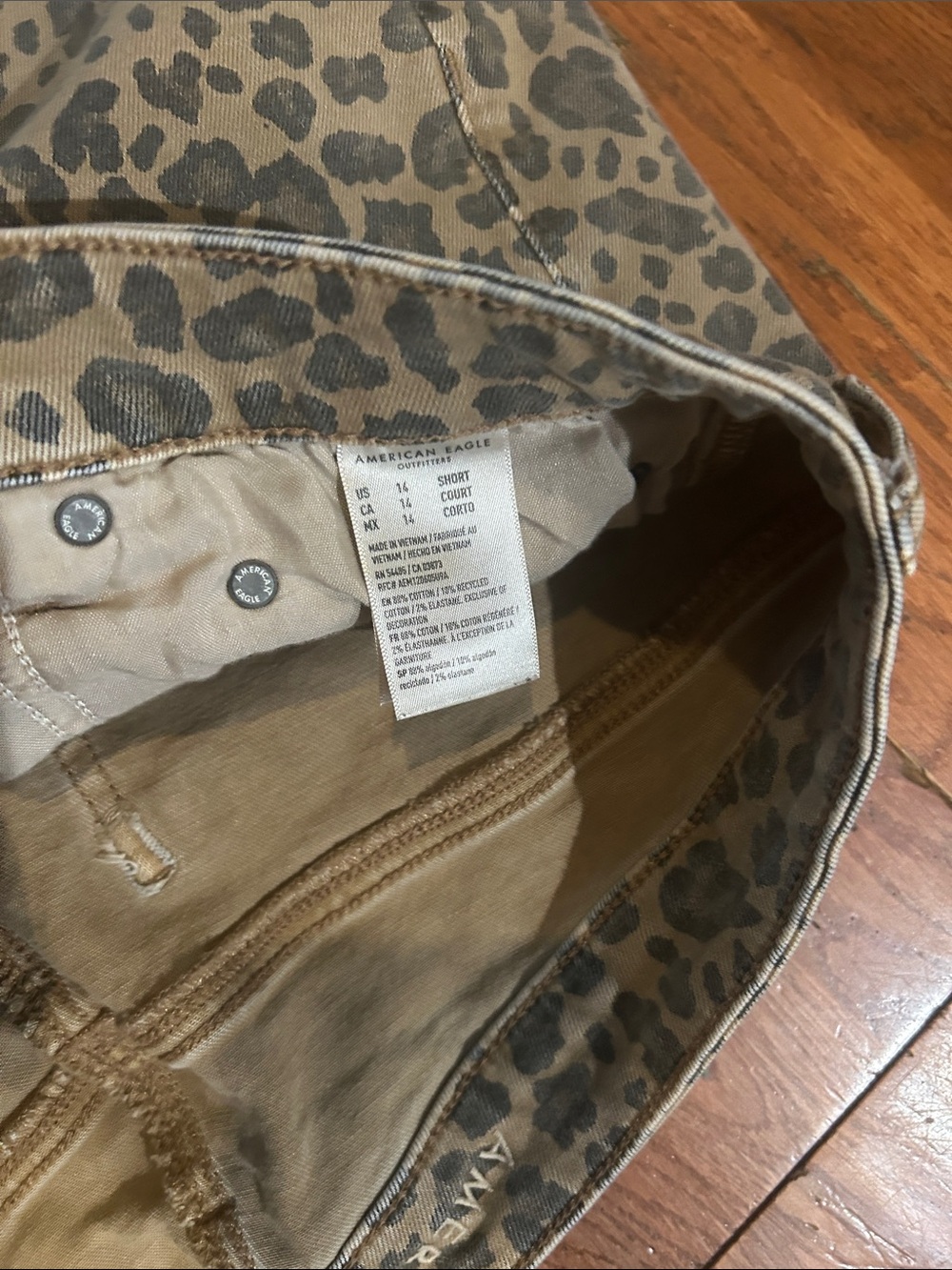 American Eagle Leopard Print Jeans 14 Short - Picture 4 of 8